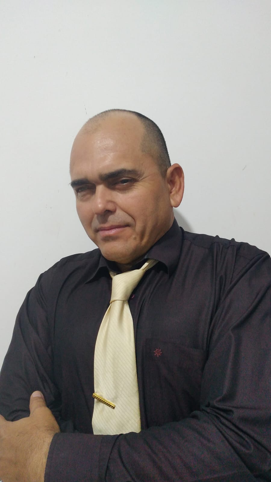 Dr. Niuvisvey Morales Espinoza